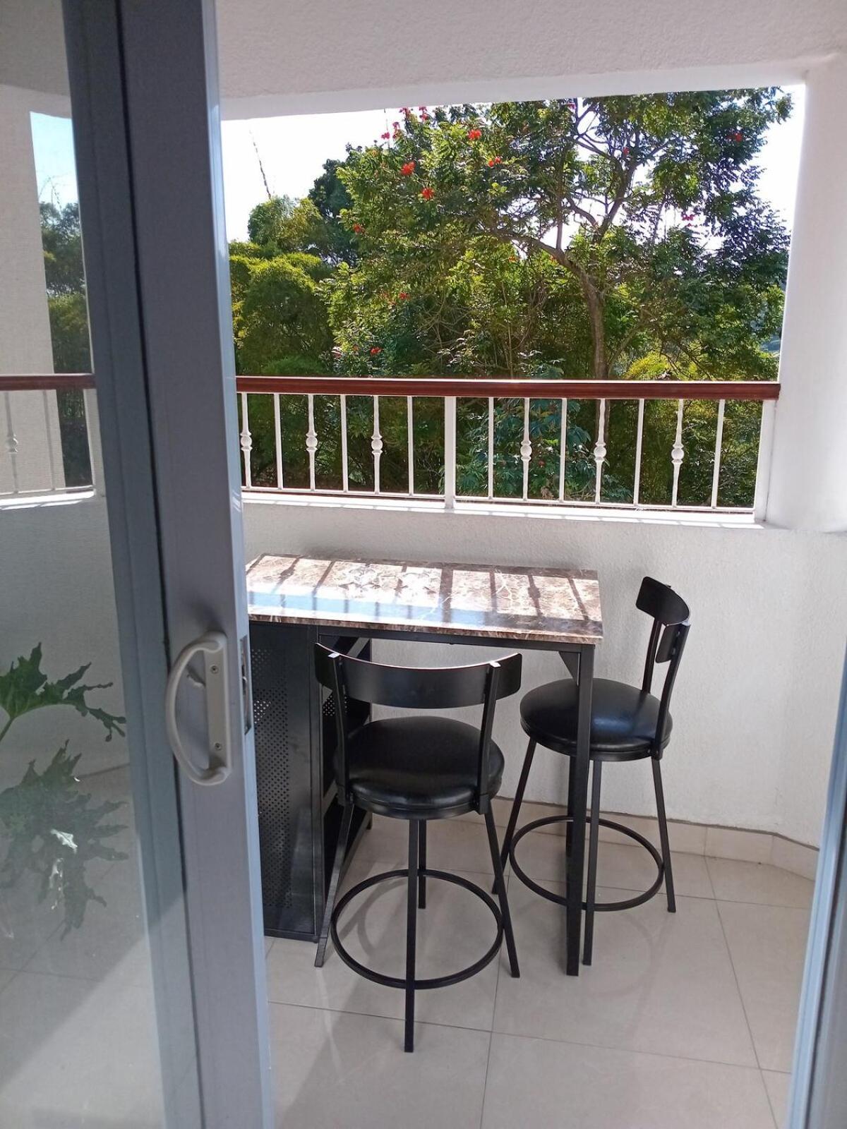Gorgeous 1 Bedroom Apartment In The Kingston Hills ภายนอก รูปภาพ
