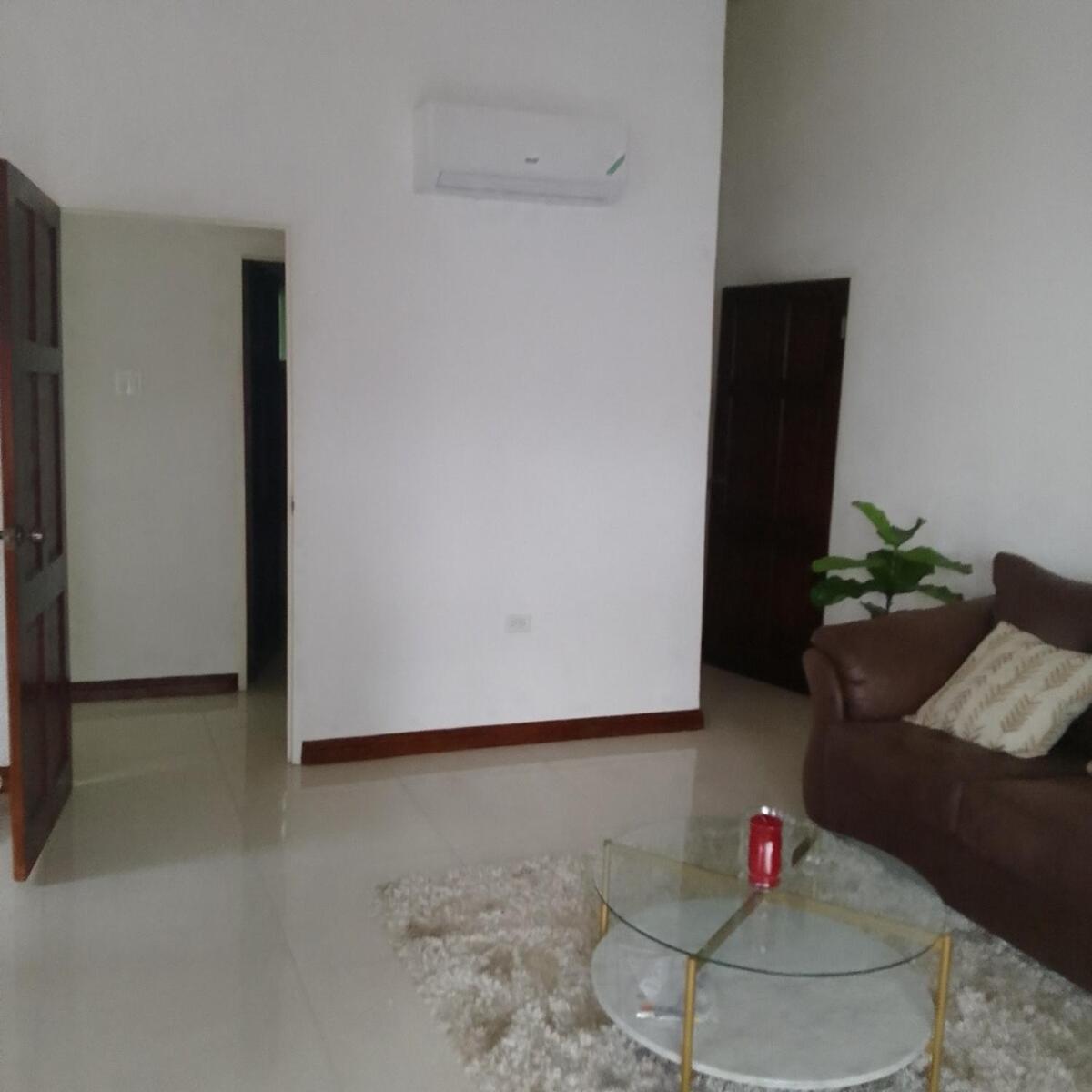 Gorgeous 1 Bedroom Apartment In The Kingston Hills ภายนอก รูปภาพ