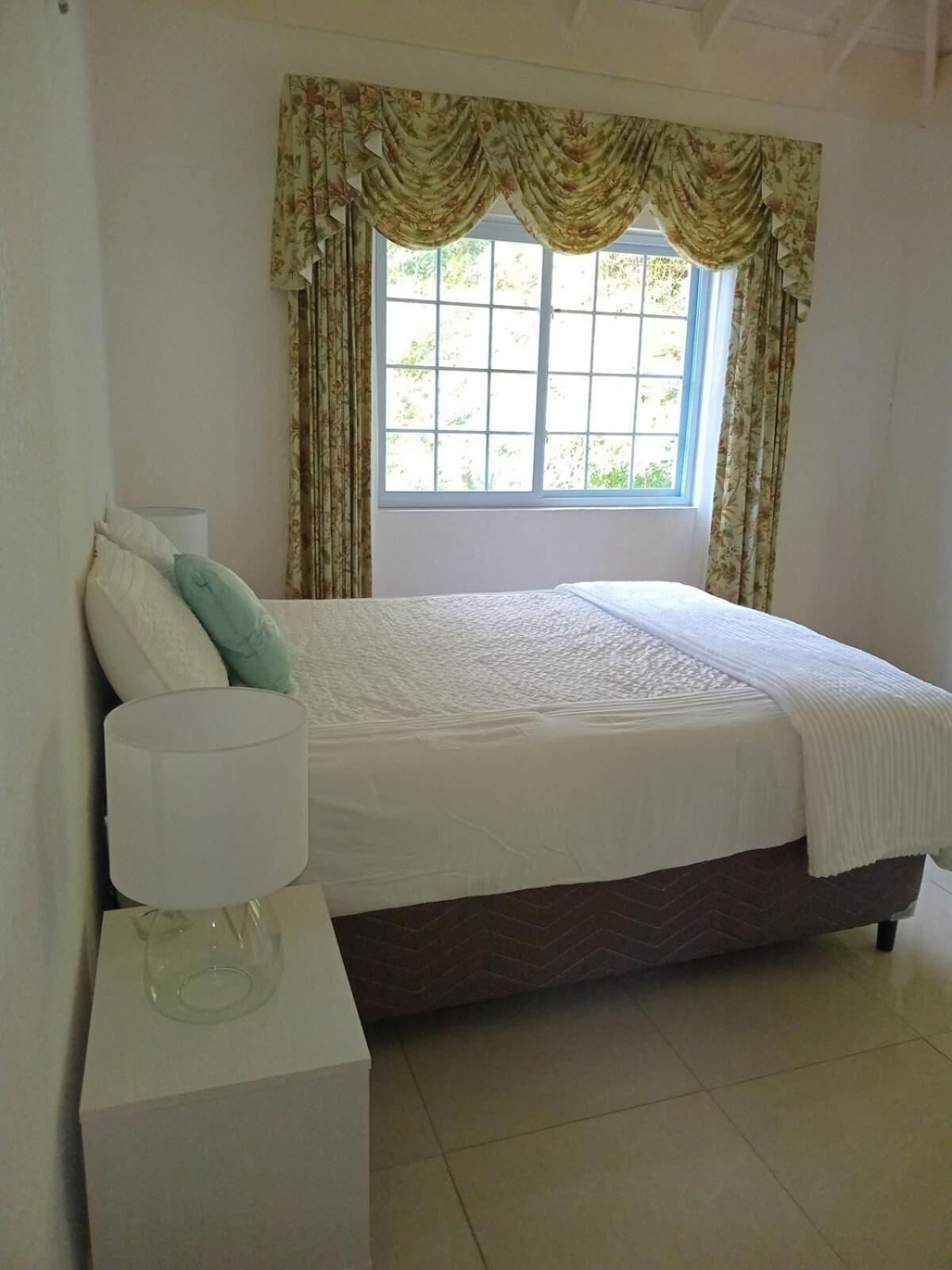 Gorgeous 1 Bedroom Apartment In The Kingston Hills ภายนอก รูปภาพ