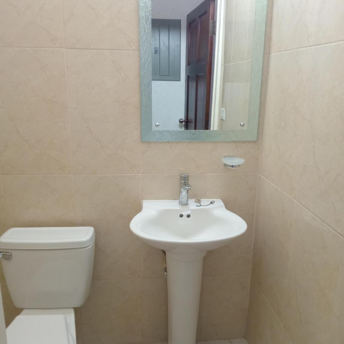 Gorgeous 1 Bedroom Apartment In The Kingston Hills ภายนอก รูปภาพ