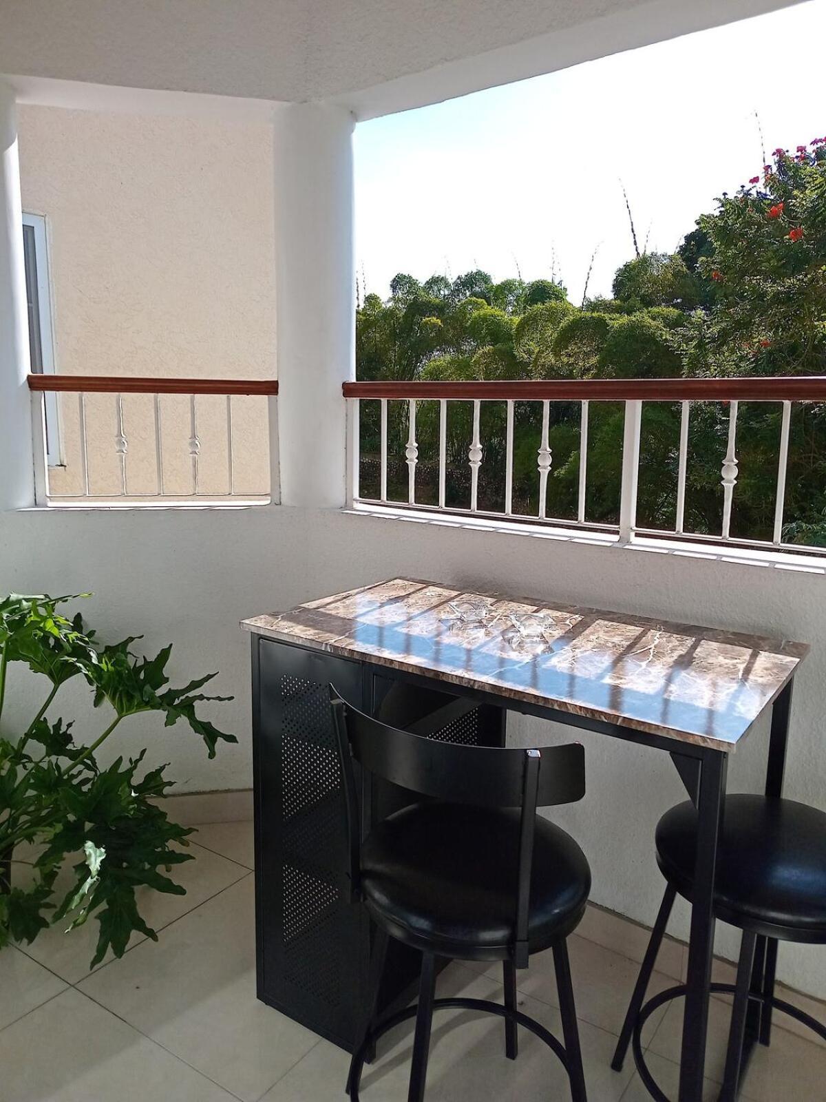 Gorgeous 1 Bedroom Apartment In The Kingston Hills ภายนอก รูปภาพ