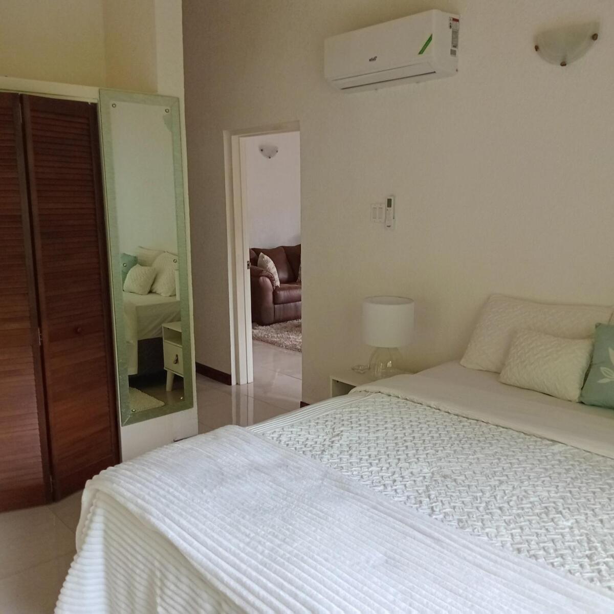 Gorgeous 1 Bedroom Apartment In The Kingston Hills ภายนอก รูปภาพ