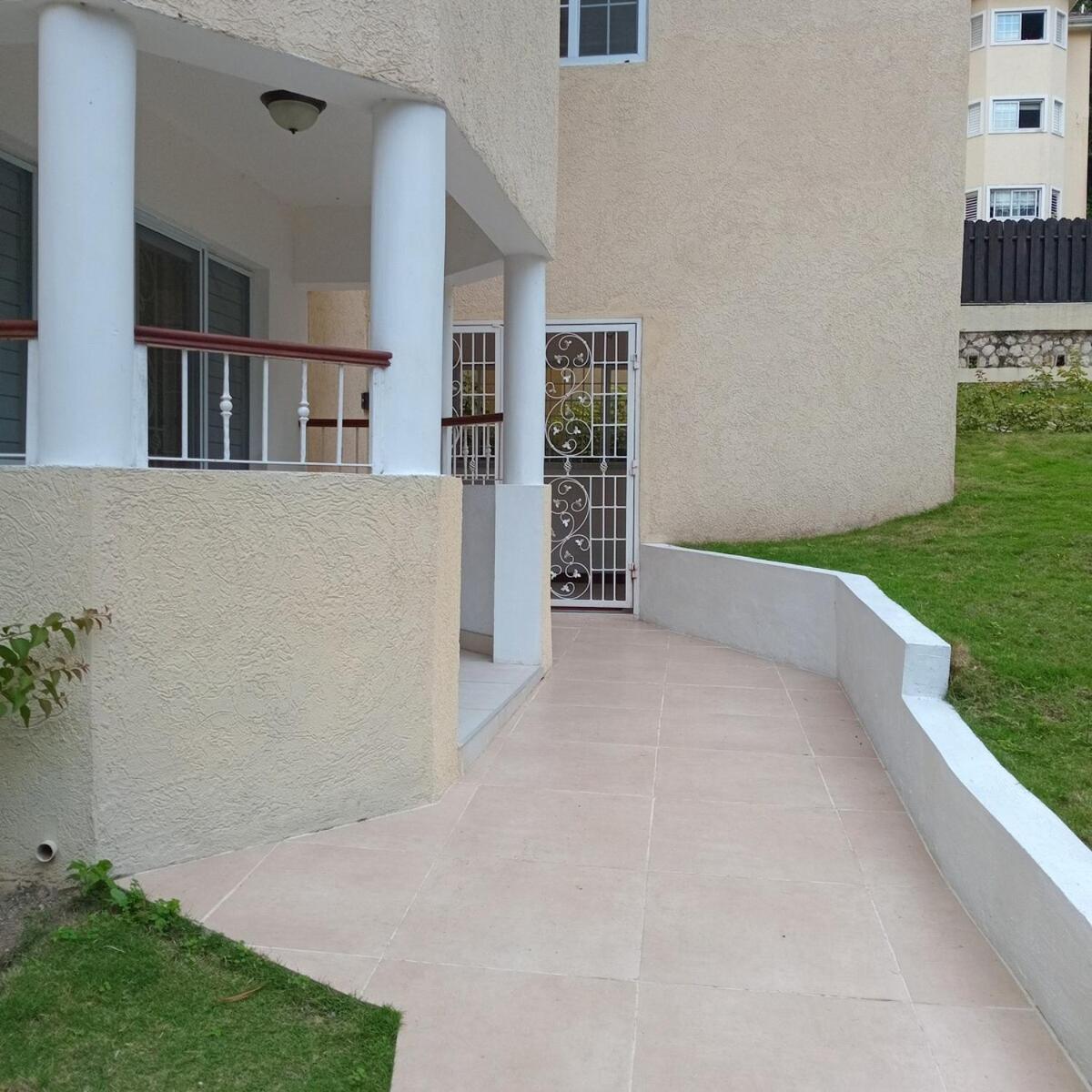 Gorgeous 1 Bedroom Apartment In The Kingston Hills ภายนอก รูปภาพ